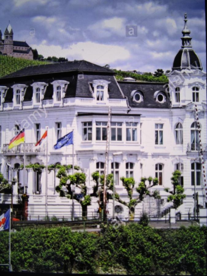 Villa Sturm 로데스하임암라인 외부 사진